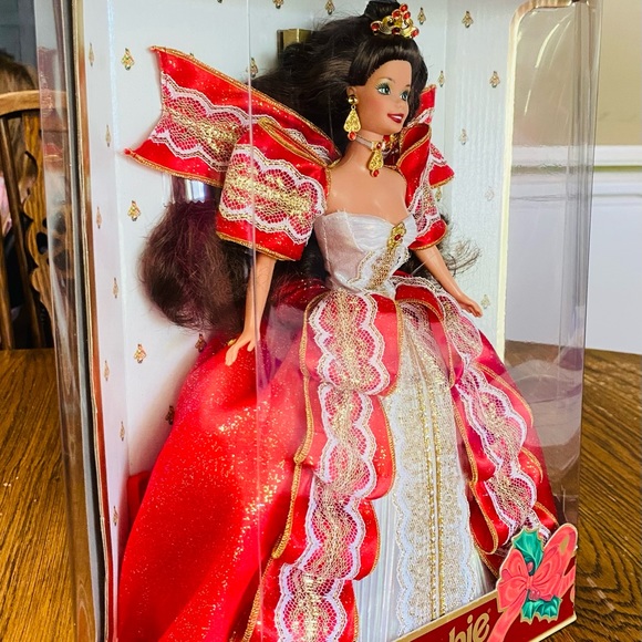 1997 Happy Holidays Special Edition Barbie - Picture 2 of 6